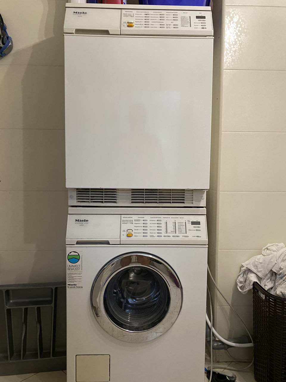 Комплект Miele стиральная машина и сушильная машина 115 евро