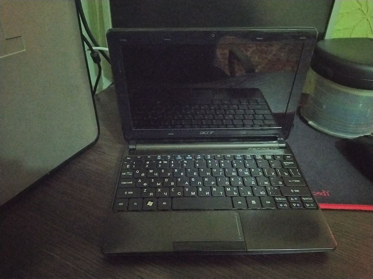 Продам нетбук acer one