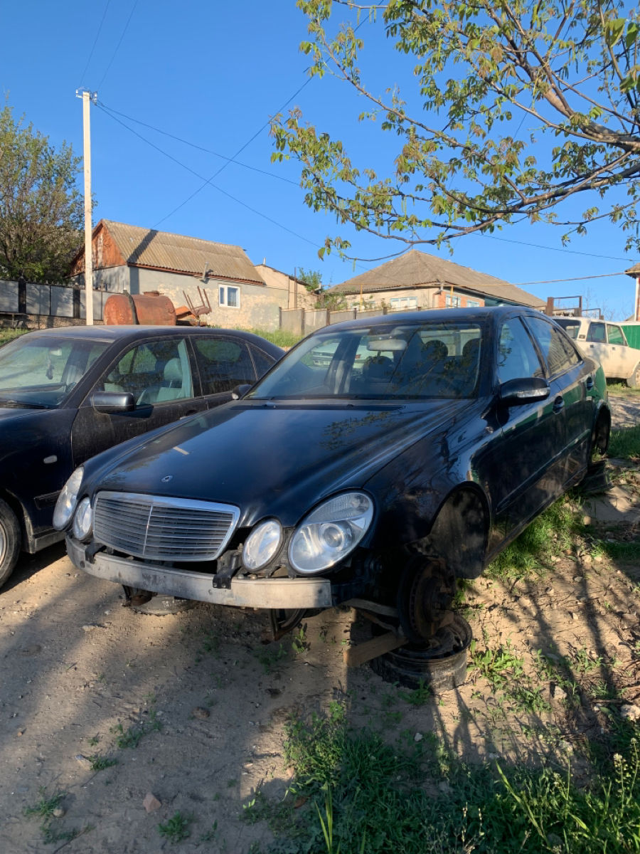 Mercedes Benz w211 foto 1