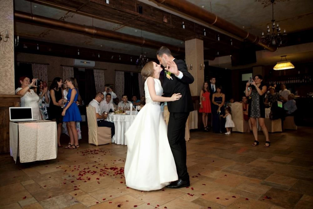 Dansul mirilor! Primul dans de nunta! Первый свадебный танец! foto 8