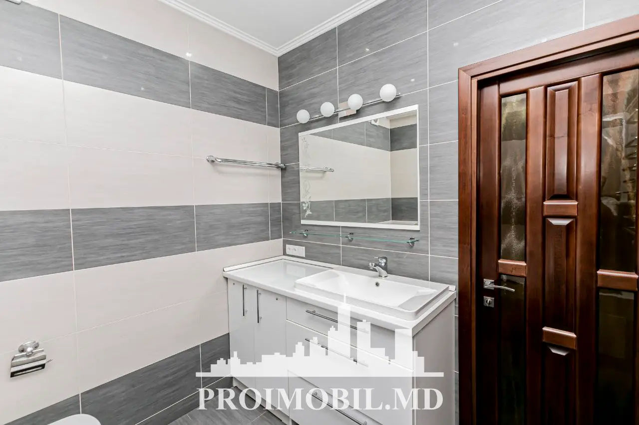 Apartament cu 3 camere, 94 m², Centru, Chișinău foto 14