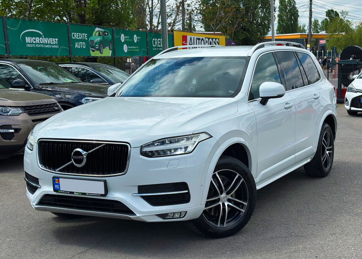 Elegantes Volvo Xc90 Diesel Fotos