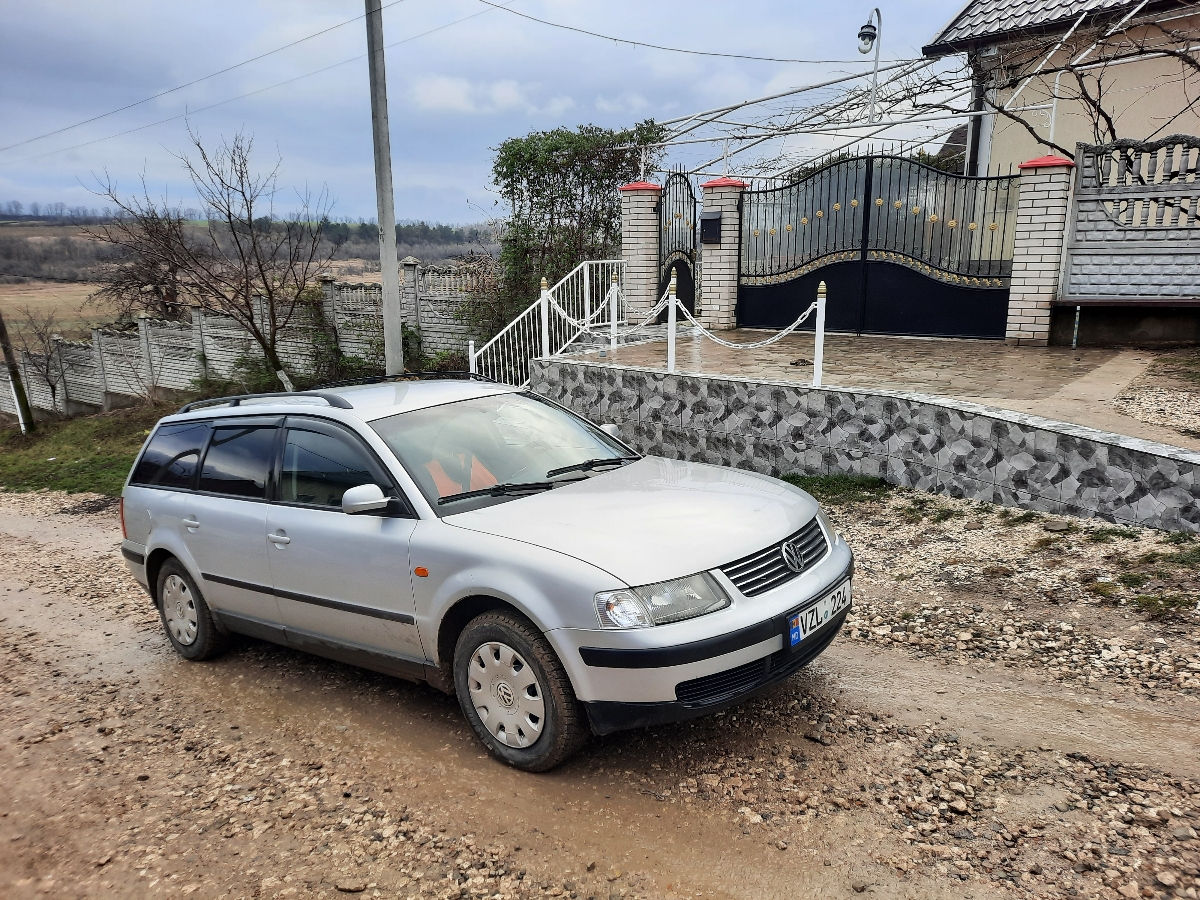 Volkswagen Passat foto 1