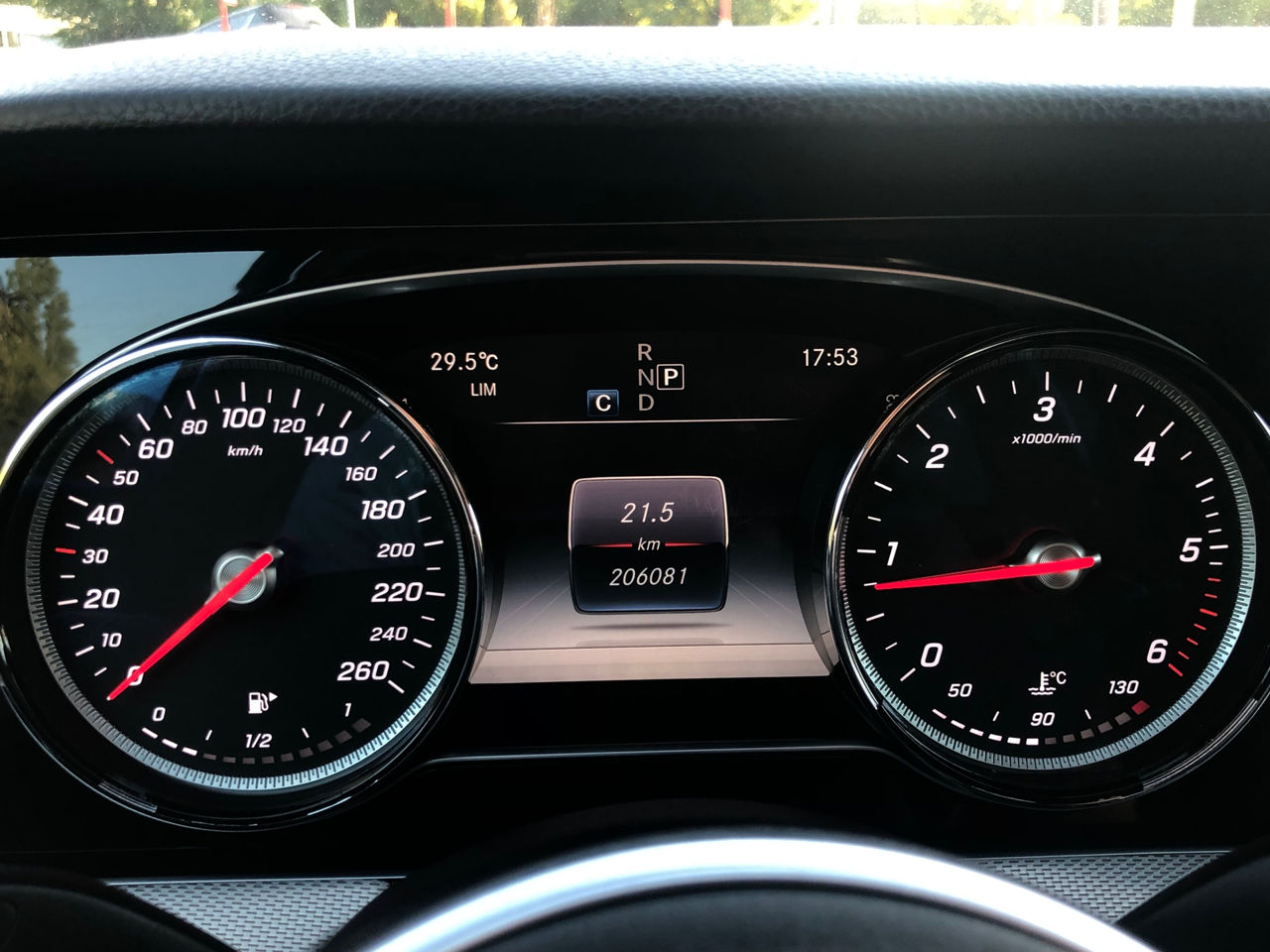 Mercedes E-Class foto 10