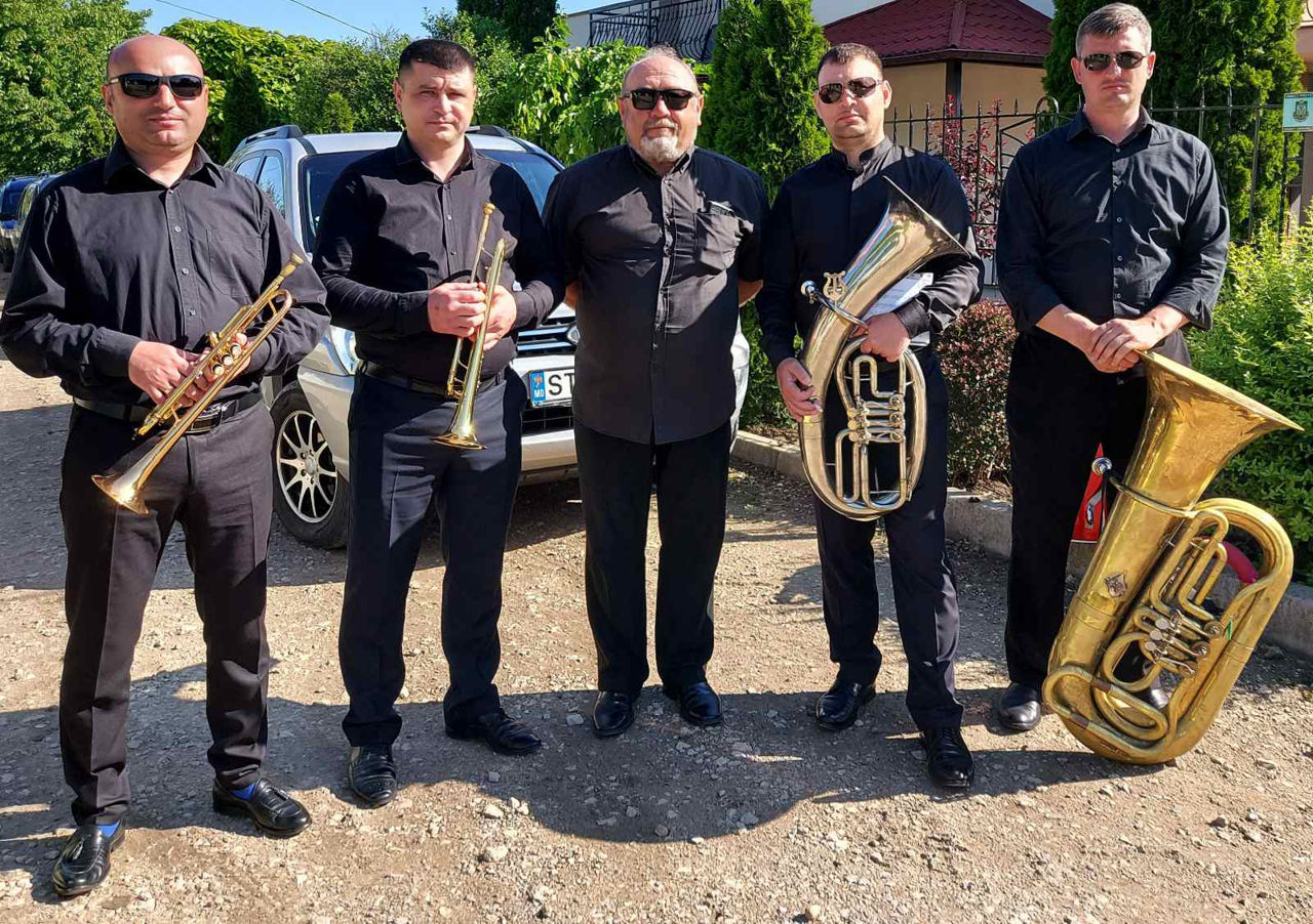 Orchestra de fanfara la Inmormintari,Похороны,Оркестр на похоронах, Музыканты foto 3
