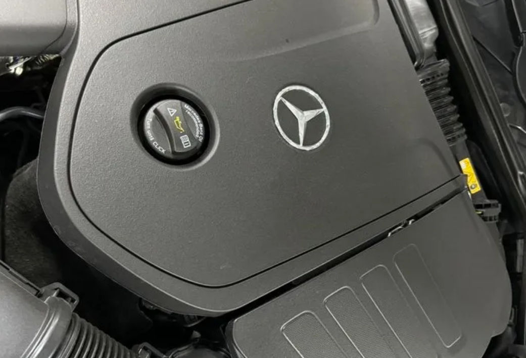 Mercedes E-Class фото 10