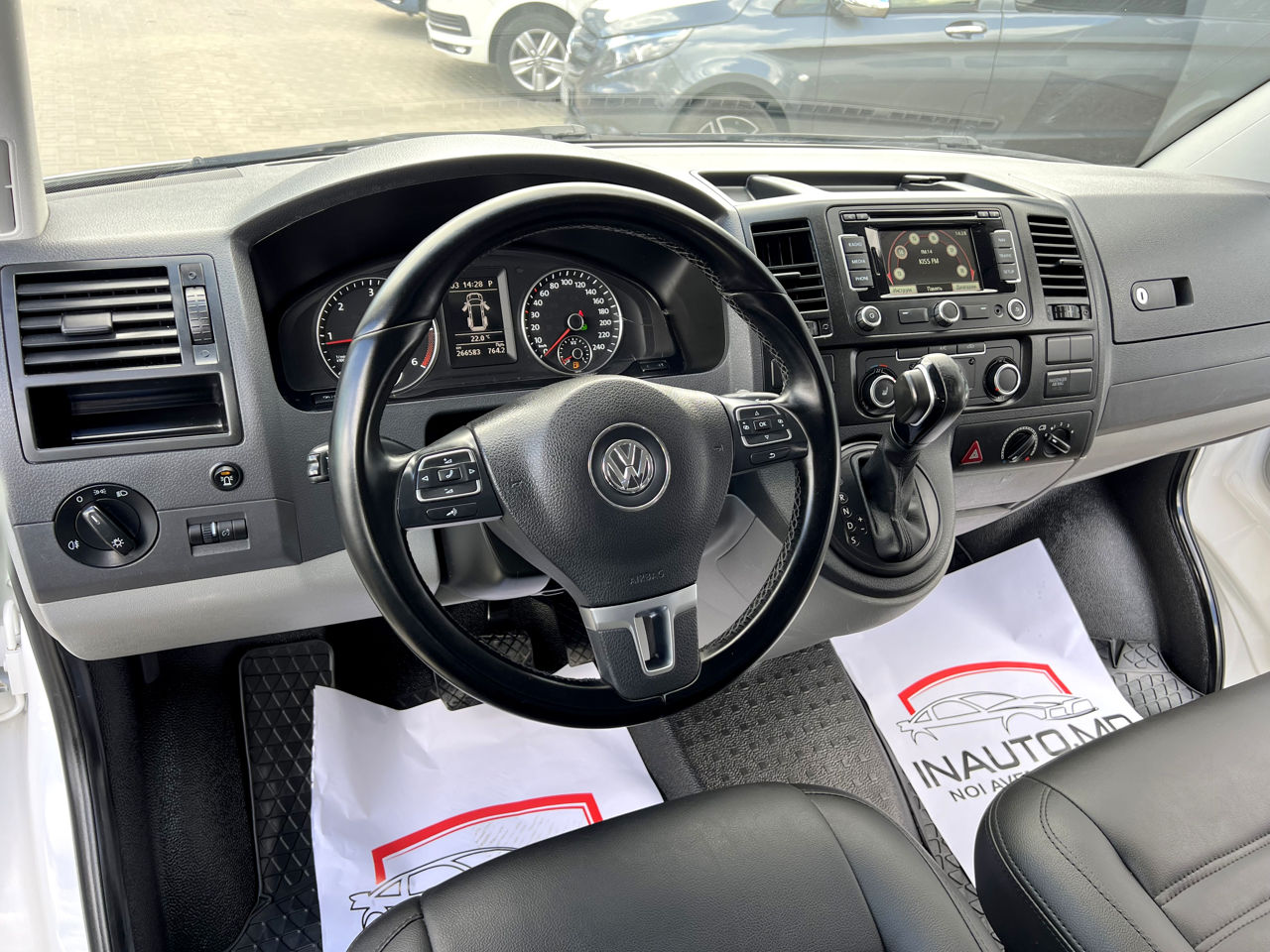 Volkswagen Transporter 6 Locuri 4x4  foto 5