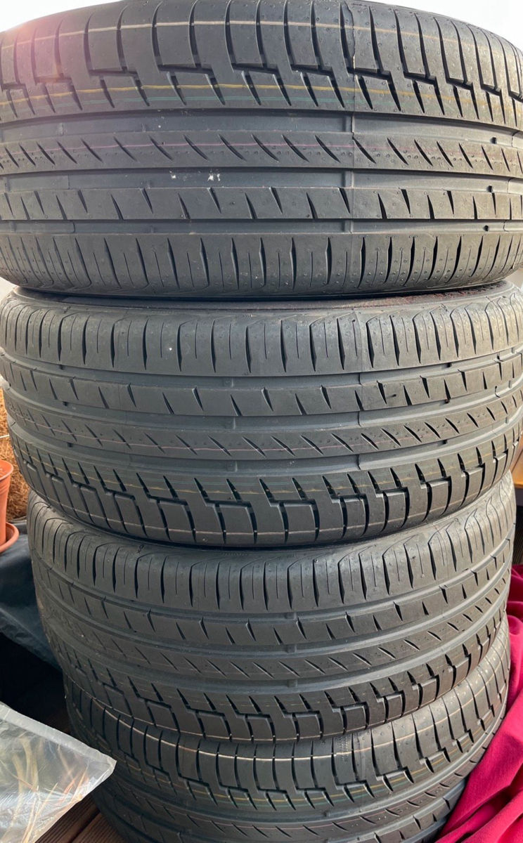 245/45 R19 Continental
