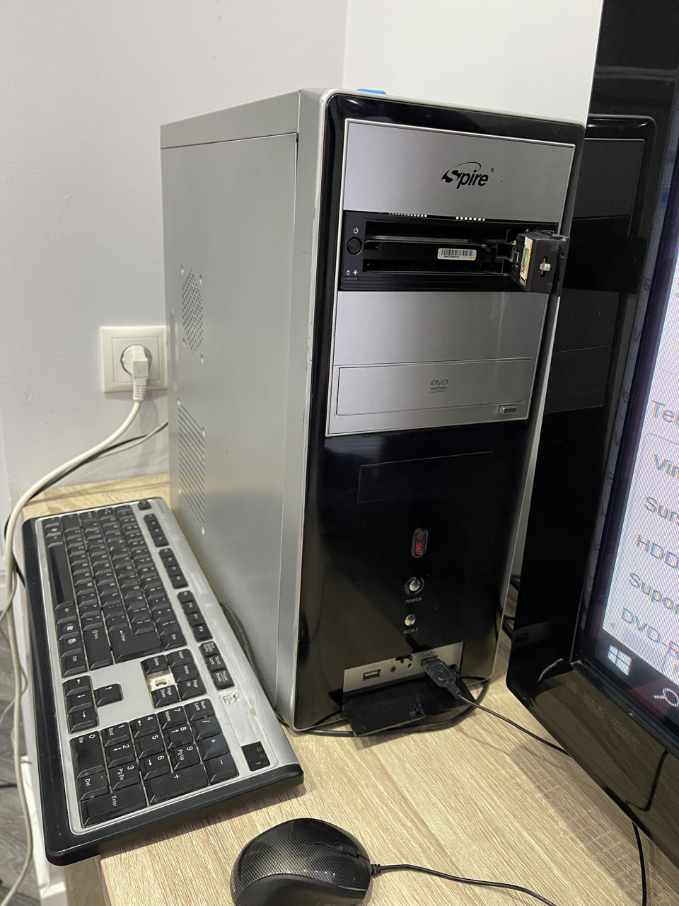 Vind Carcasa PC case sau componente desktop настольный пк кейс