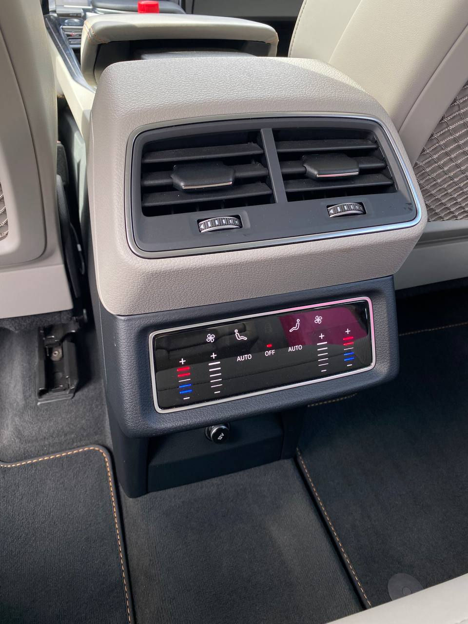 Audi e-tron foto 14