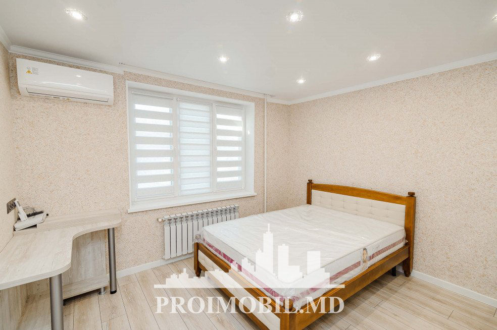 Apartament cu 3 camere, 100 m², Buiucani, Chișinău foto 2