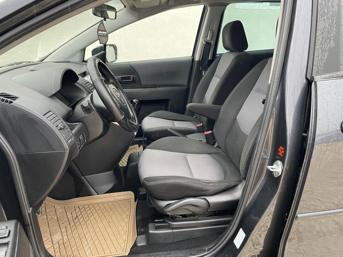 Mazda 5 фото 6