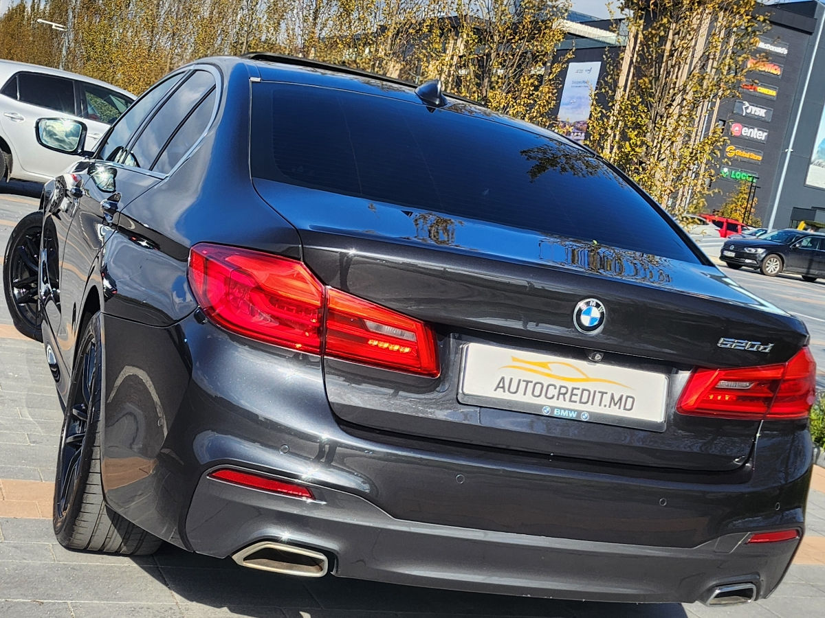 BMW 5 Series foto 18