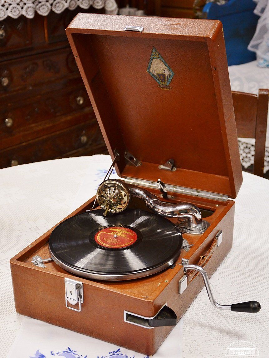 Vinyl. виниловые пластинки. Грампластинки грамофонные, патефонные.