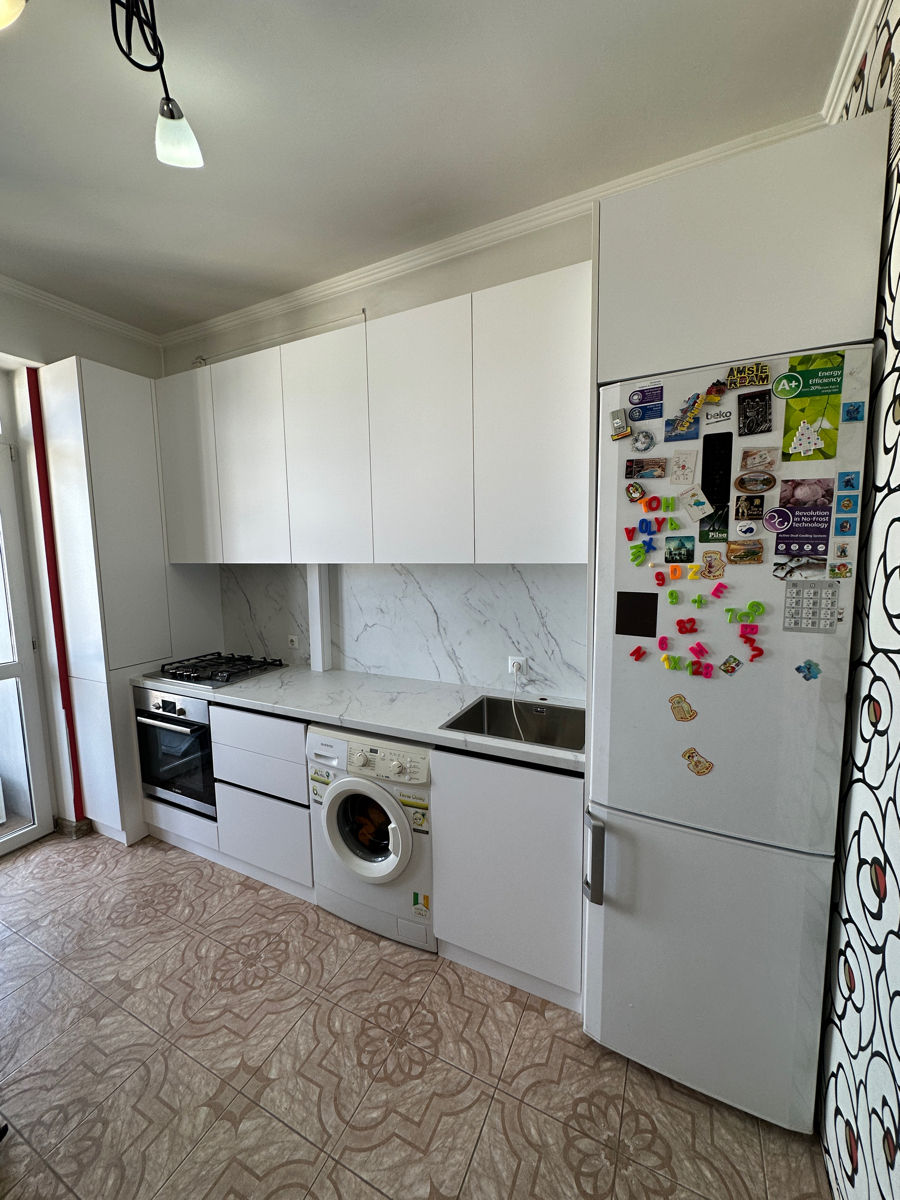 Mobila pentru casa ta, led, vopsire MDF foto 9