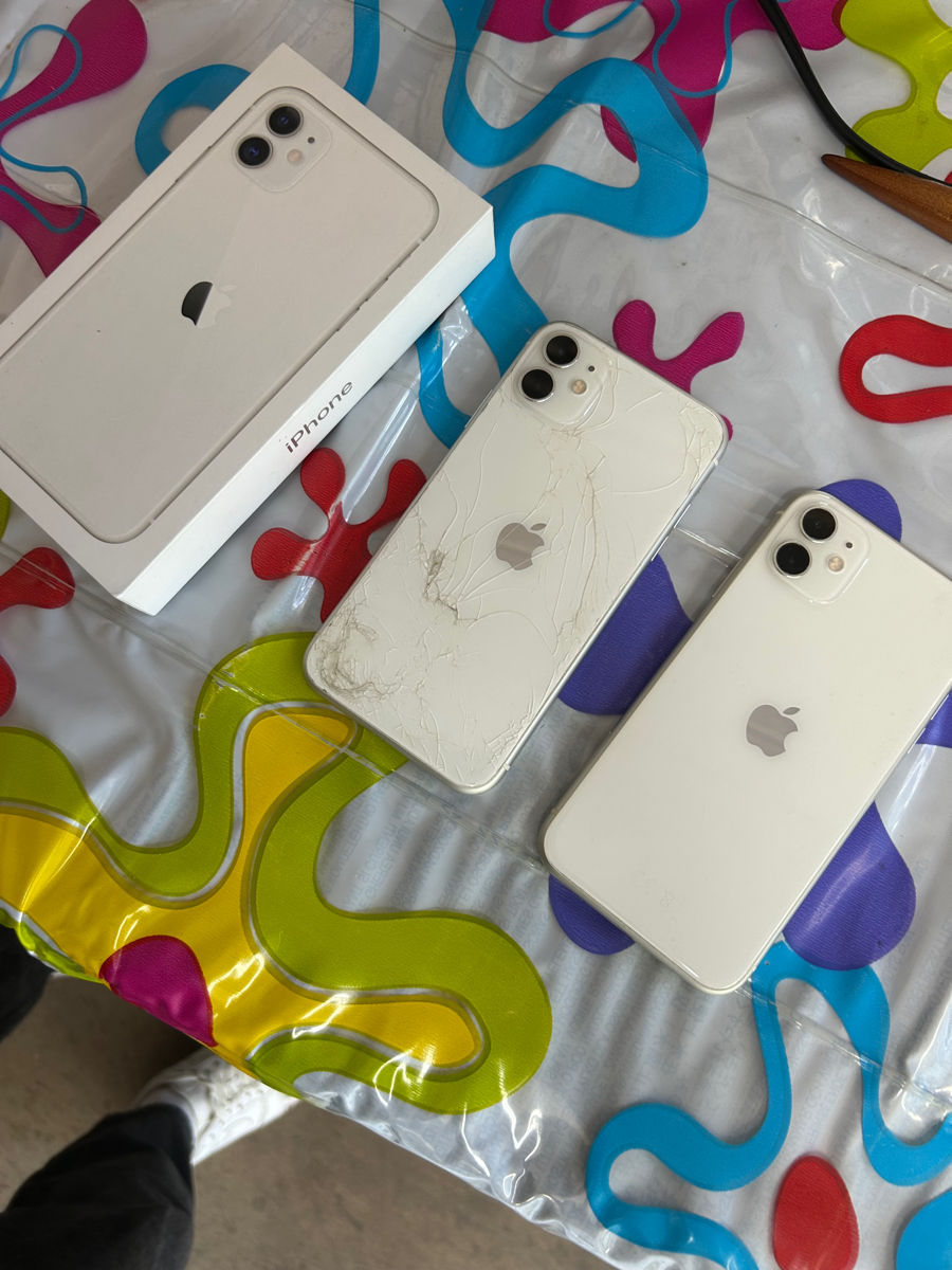 iPhone 11 foto 0