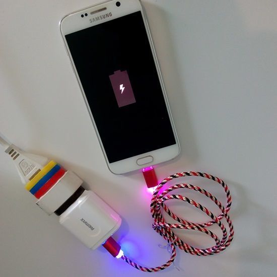 Зарядка Remax с разъемом USB для смартфона и кабель с подсветкой