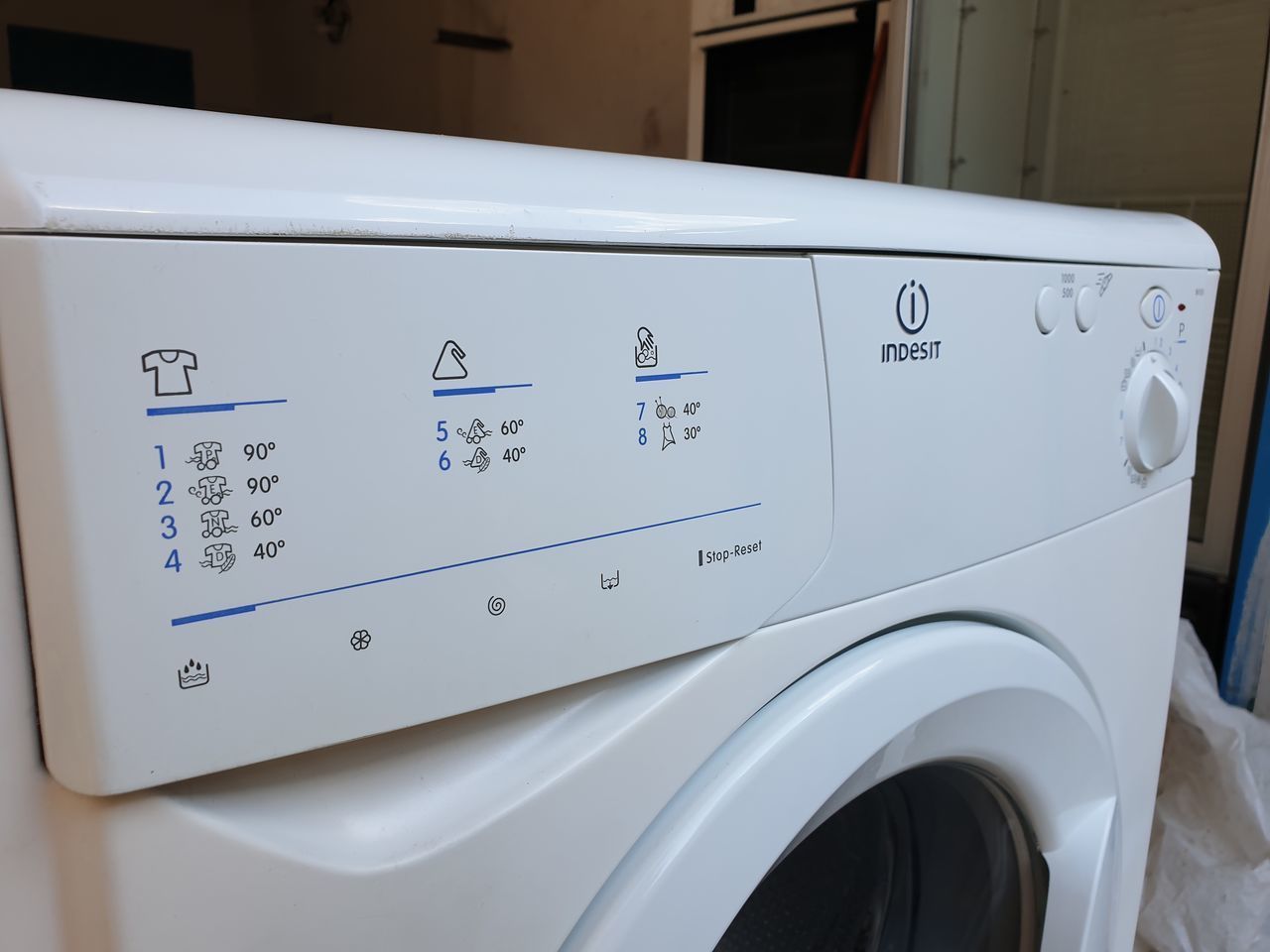 Стиральная машина Indesit с загрузкой 6 кг !