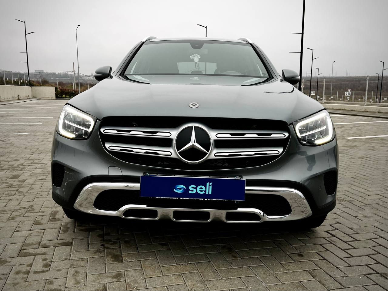 Mercedes GLC foto 1