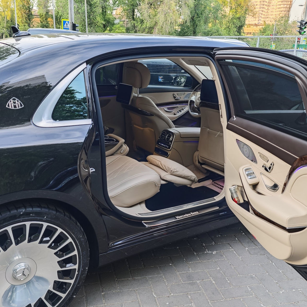 Mercedes-Maybach S-Class фото 11
