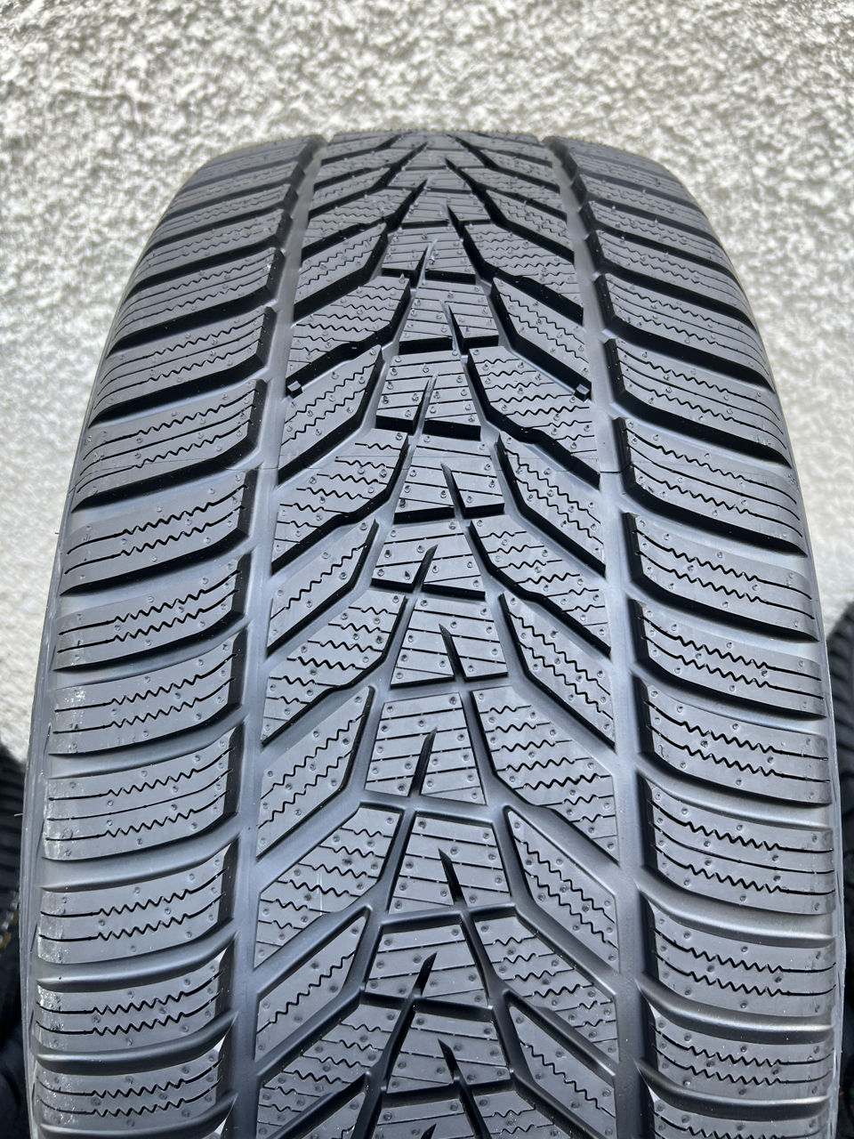 2 шины/ 2 anvelope 265/45 R21 Hankook Icept Evo3 Winter/ Доставка, livrare toata Moldova 2024 foto 2