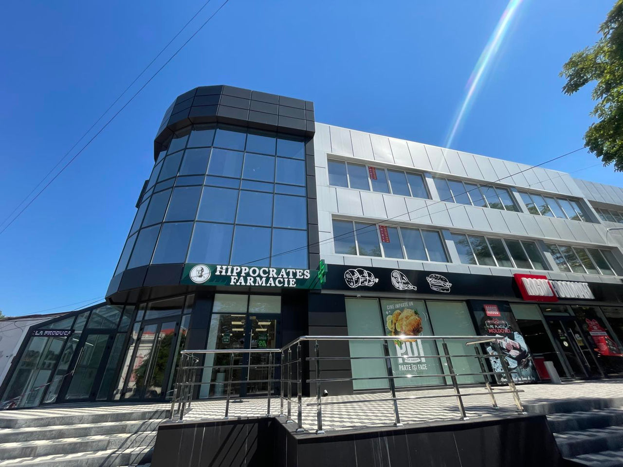 Arendă  spatiu comercial de 860 mp,Orhei sectorul centru str.M.Eminescu 10 фото 1