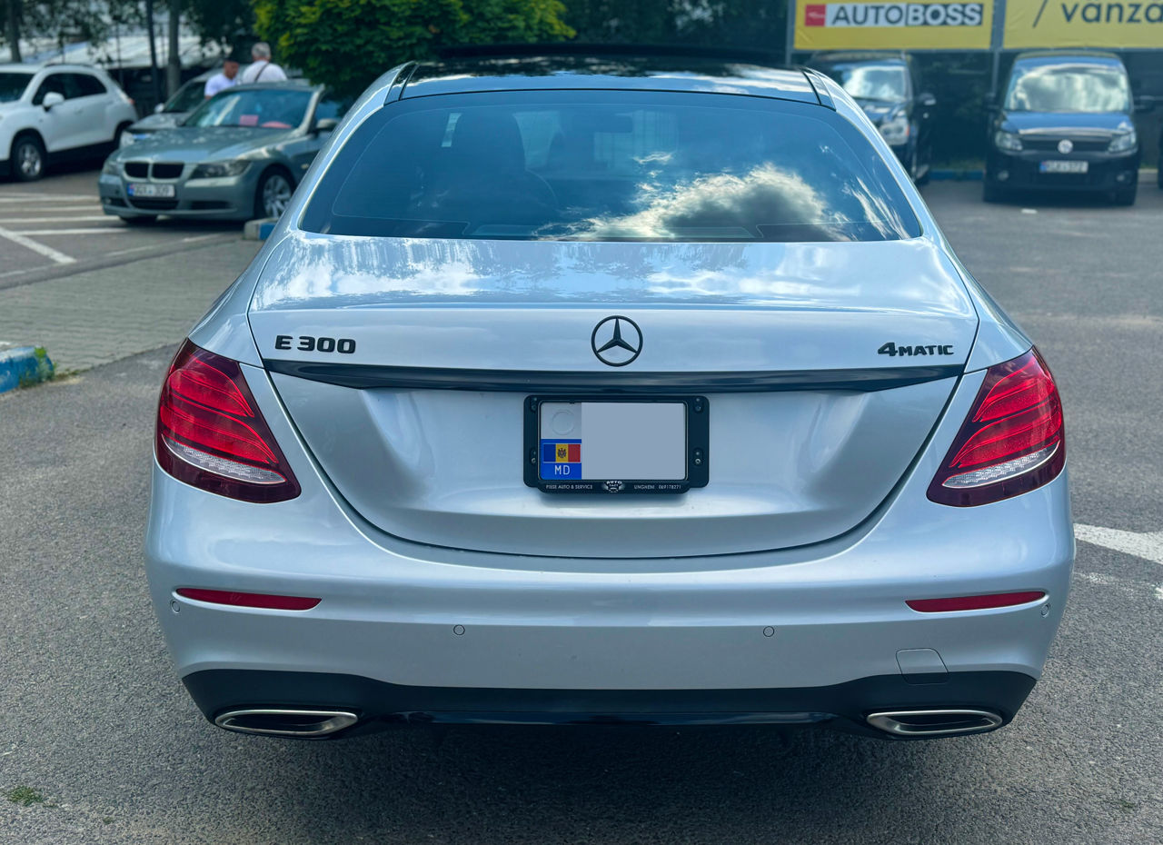 Mercedes E-Class foto 5