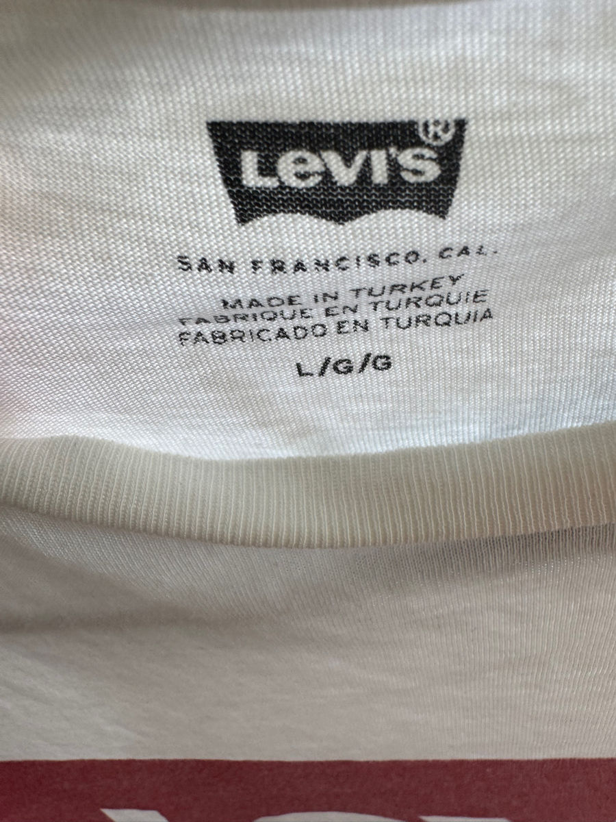 Tricou Levis foto 1