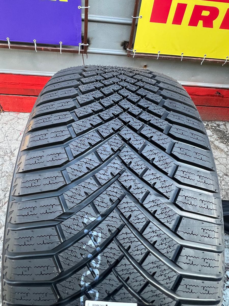 295/40 R21 Yokohama BlueEarth V906/ Доставка, livrare toata Moldova foto 2