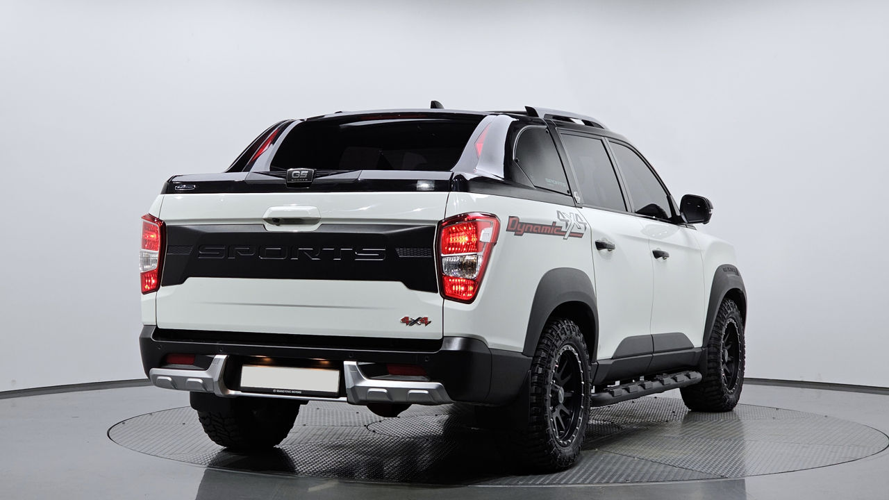 Ssangyong Rexton фото 2