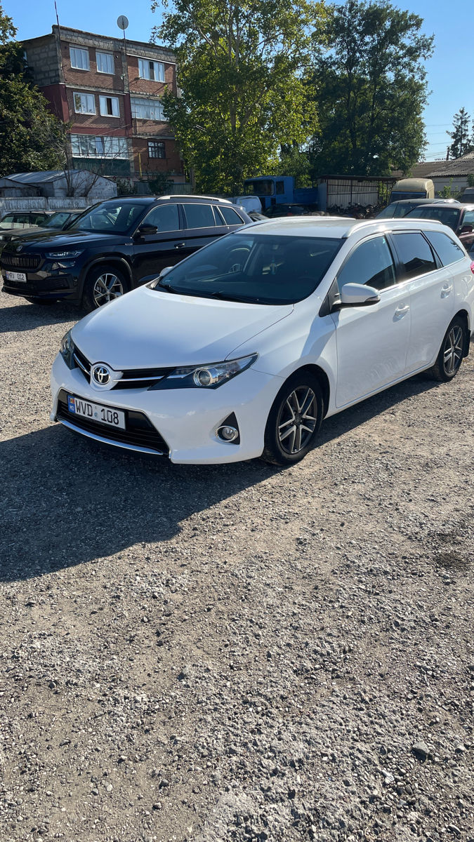 Toyota Auris foto 8