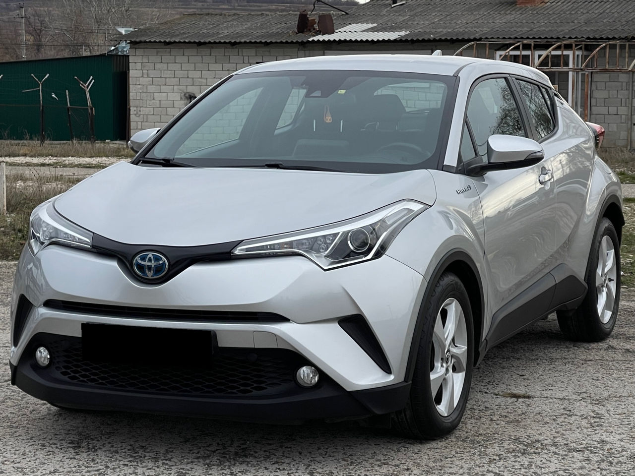 Toyota C-HR foto 0