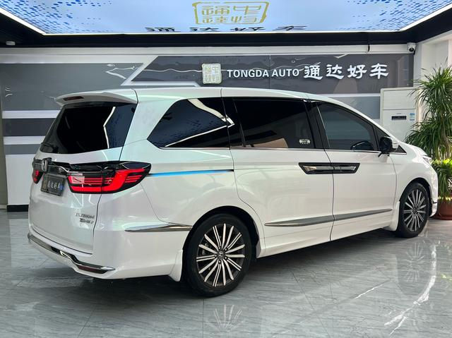 Honda Elysion foto 5