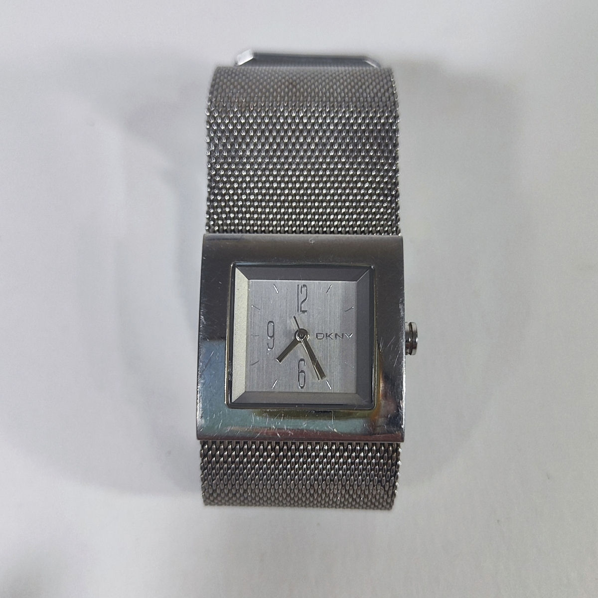 DKNY женские часы Quartz. Donna Karan New York.
 фото 4