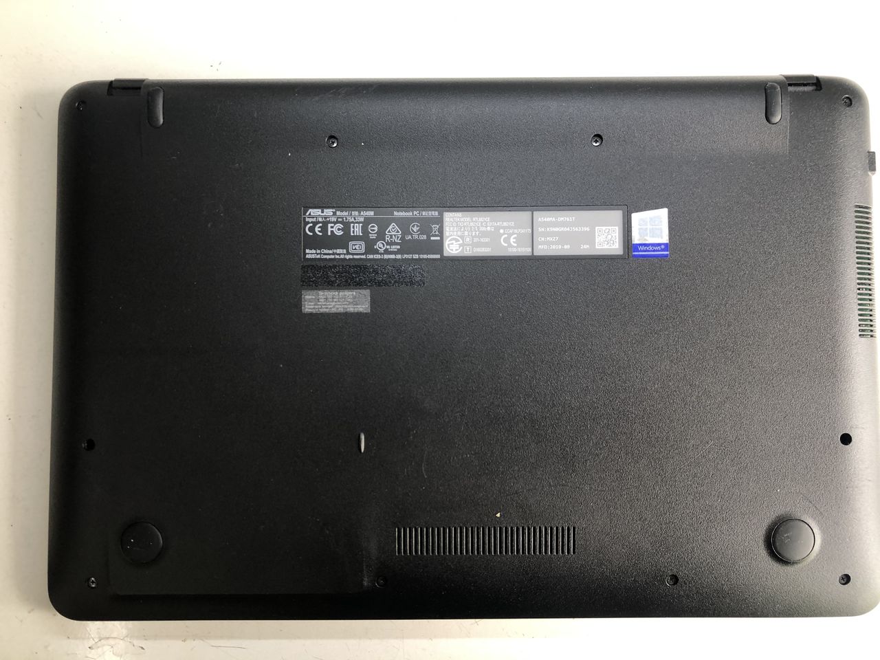 Asus A540M / intel N4000 /Full Hd / ram 4 gb / hdd 500 / UHD Grafic 600 ...