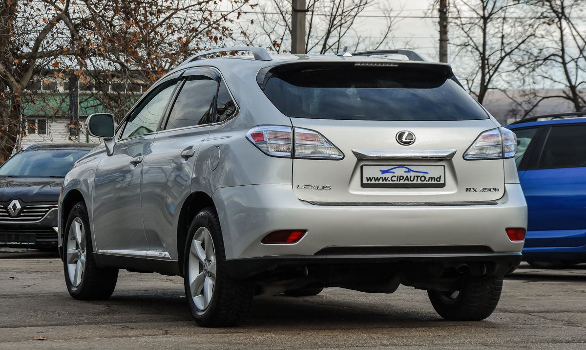 Lexus RX Series фото 2