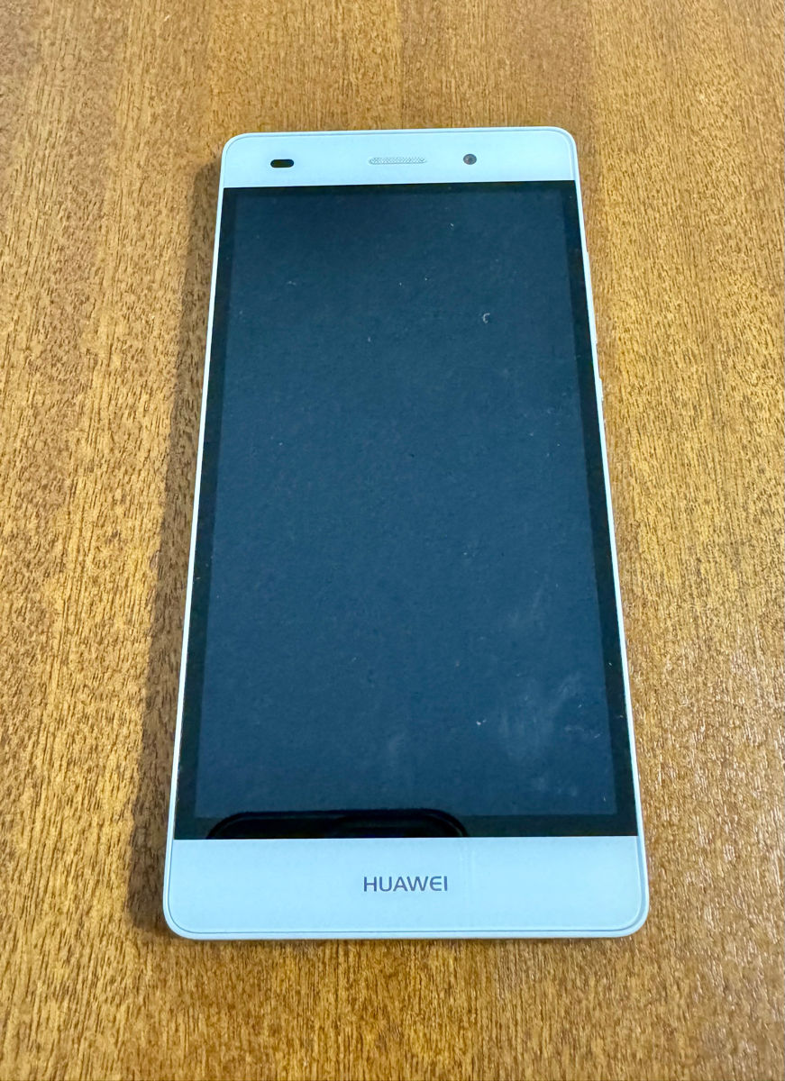 Huawei P8 Lite foto 2