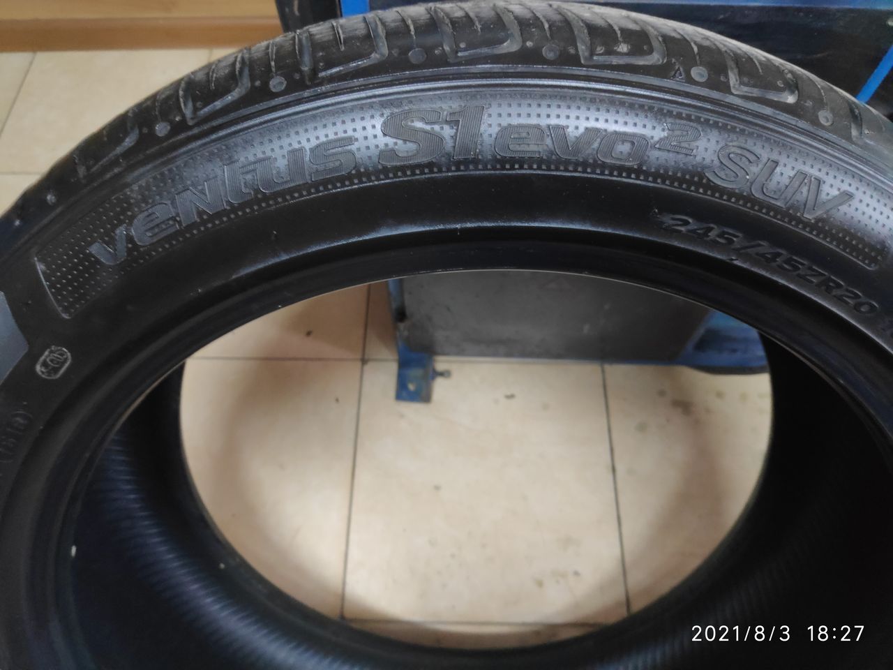245/45 R20