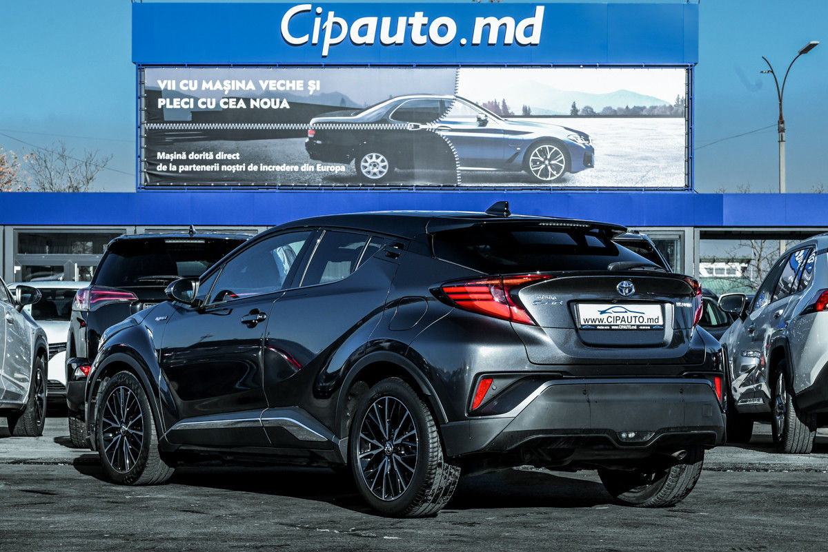 Toyota C-HR foto 1