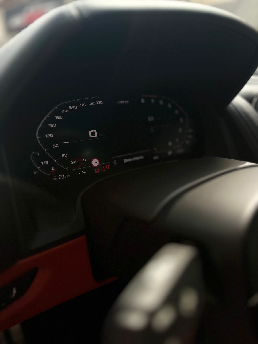 BMW M8 фото 7