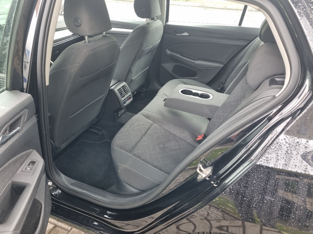 Volkswagen Golf 2023 photo 8