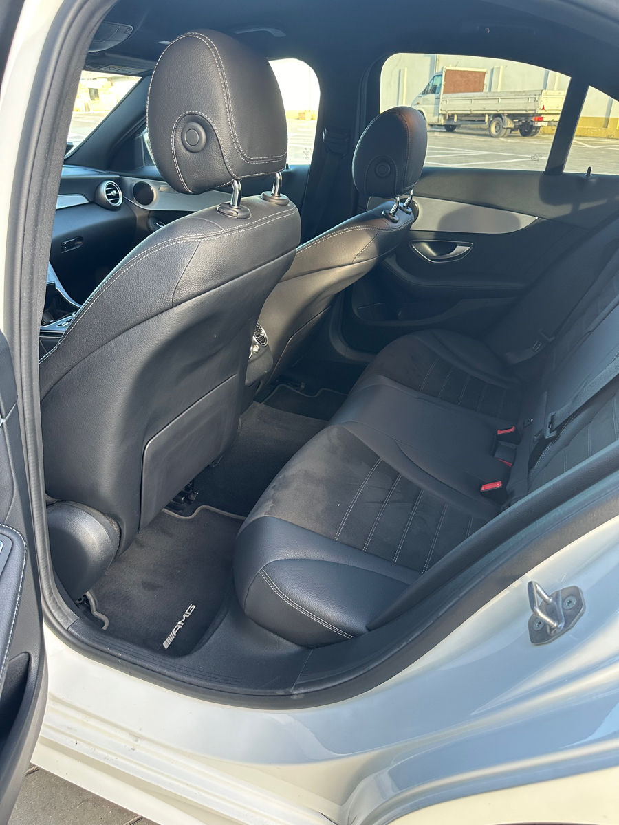 Mercedes C-Class foto 15