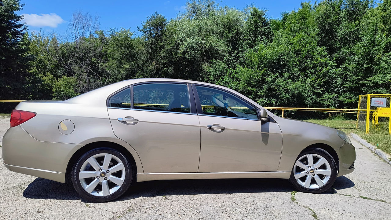 Chevrolet Epica фото 1