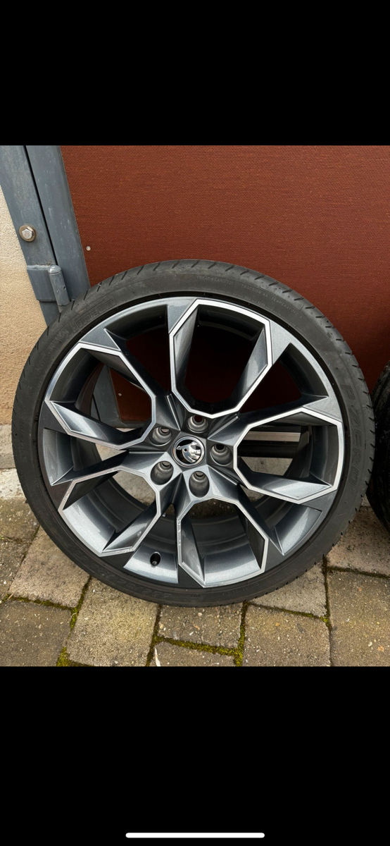 Jante Skoda Octavia VRS 225/35R19 foto 1