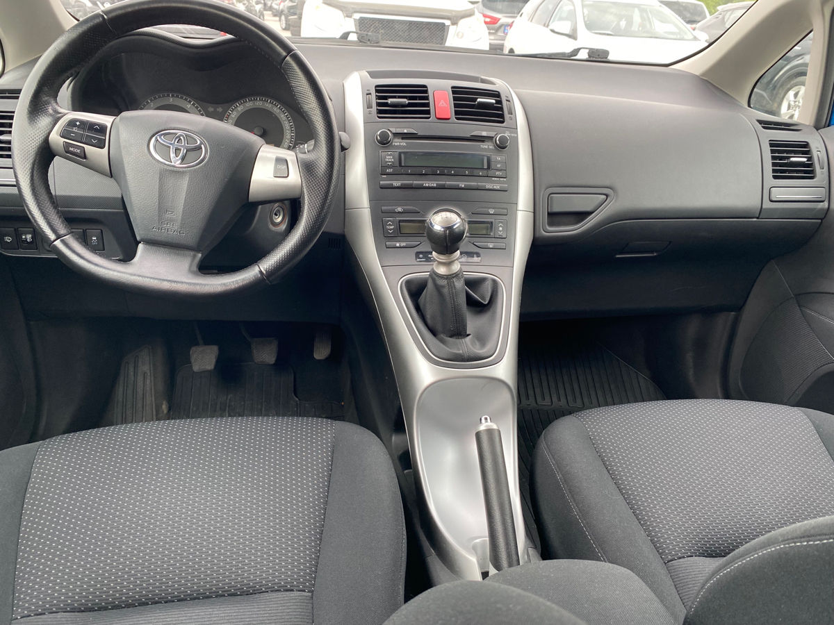 Toyota Auris foto 4