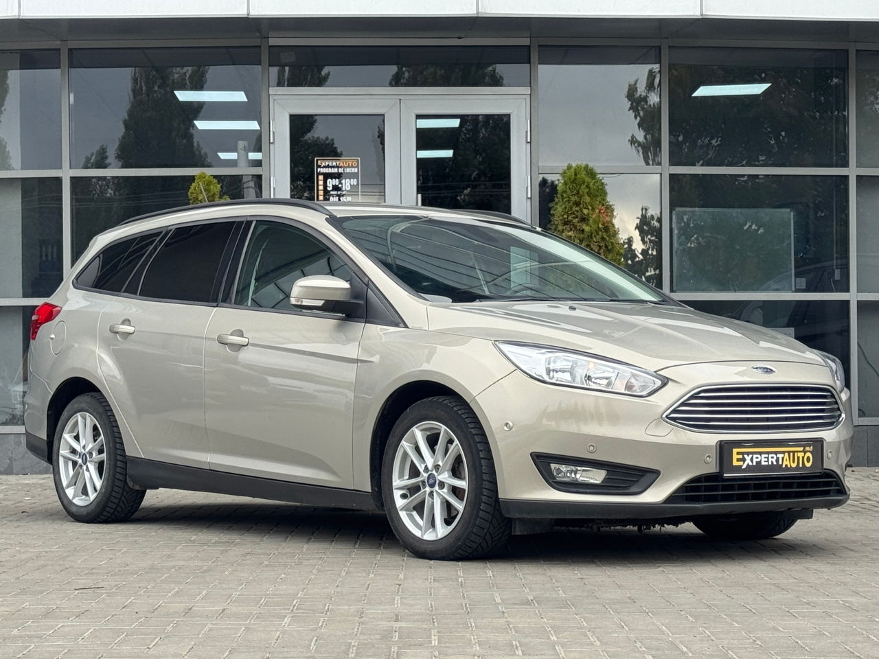 Ford Focus — fotografia 3