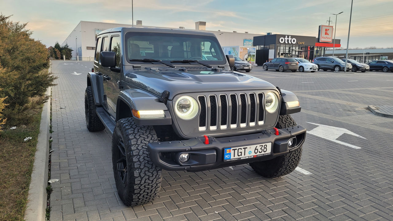 Jeep Wrangler фото 1