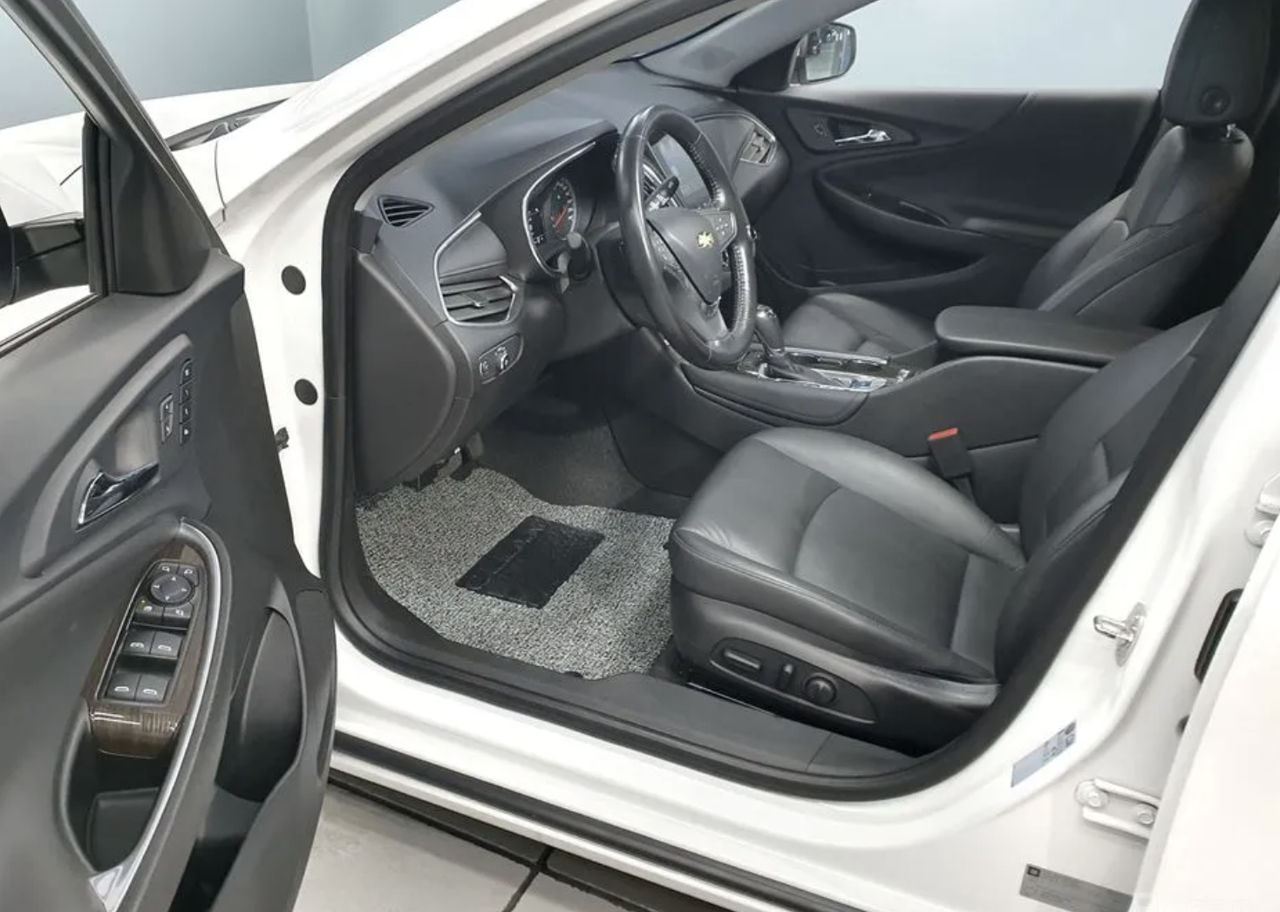 Chevrolet Malibu foto 4