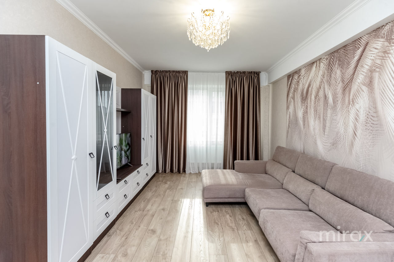 Apartament cu 2 camere, 80 m², Centru, Chișinău foto 3