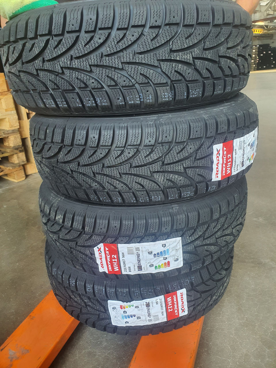 235 60 R18 RoadX (Hankook) Model-2022